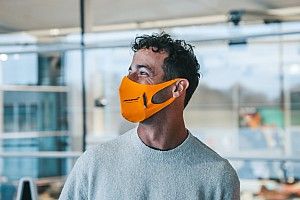 Ricciardo már a McLaren gyárában! - képek