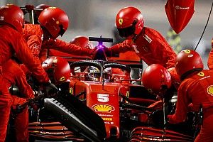 Vettel kritisch op Ferrari: "Pitapparatuur deugt niet"