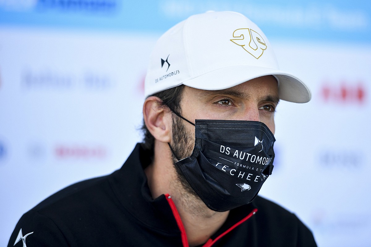 Vergne calls on Formula E to "never come back" to Valencia