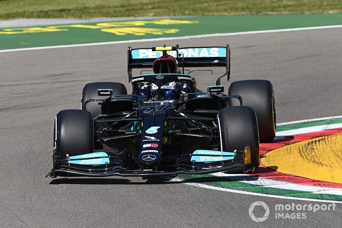 F1エミリア・ロマーニャFP1:ボッタス、ハミルトン、フェルスタッペンが僅差で続く。角田裕毅20番手