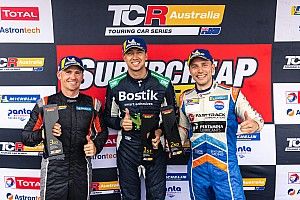 Phillip Island TCR: Mostert romps to record win