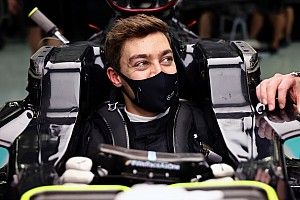 Расселл наденет на гонку ботинки на размер меньше. Иначе в Mercedes не влезть