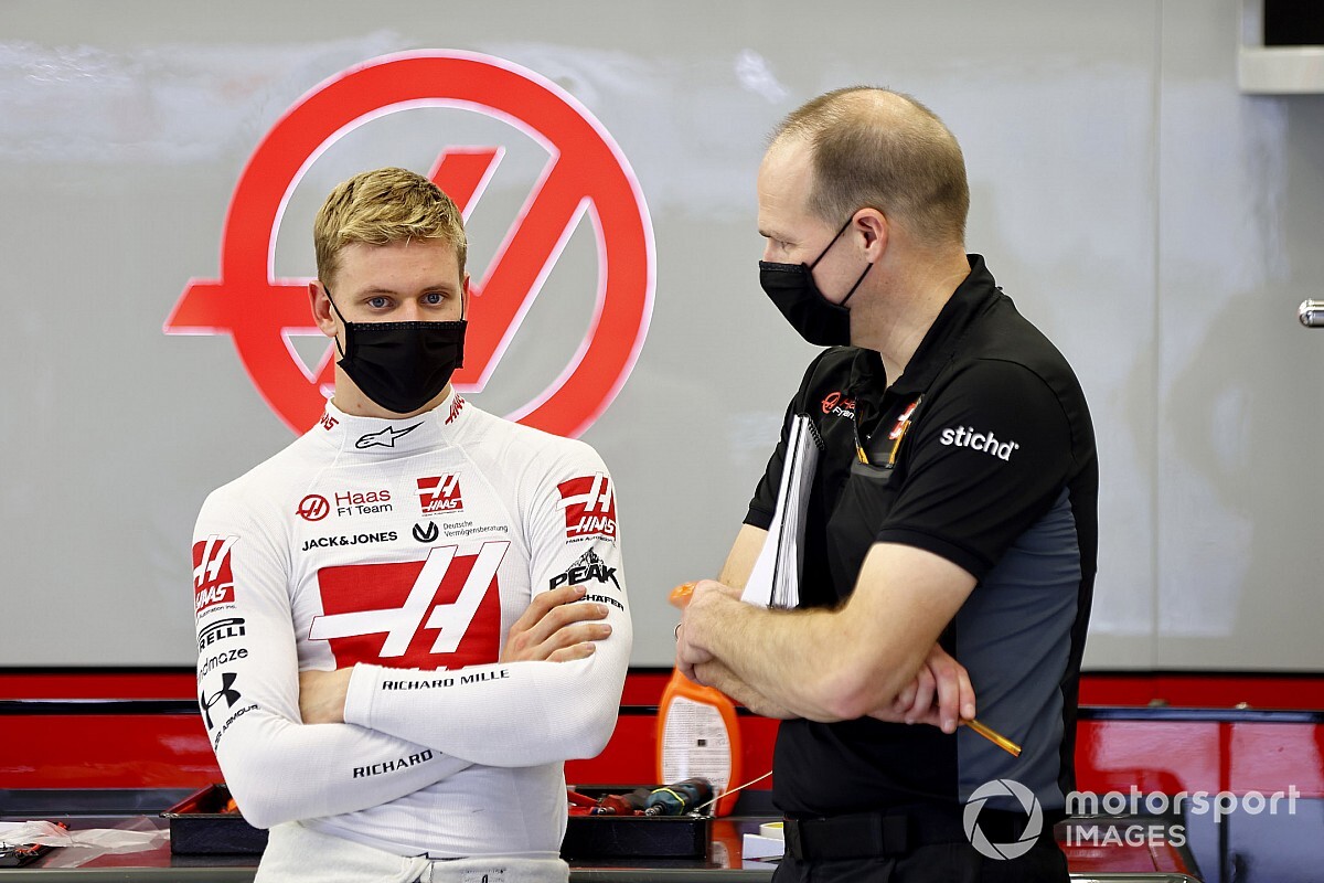 比诺托:舒马赫会在F1新秀赛季遭遇”困难“