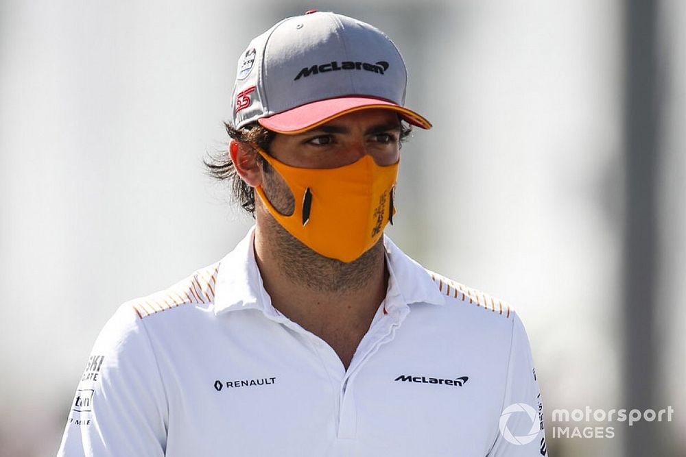 A Ferrari meghallgatta Sainz összes rádióüzenetét