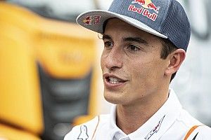 Marquez weer geopereerd, herstel duurt mogelijk zes maanden