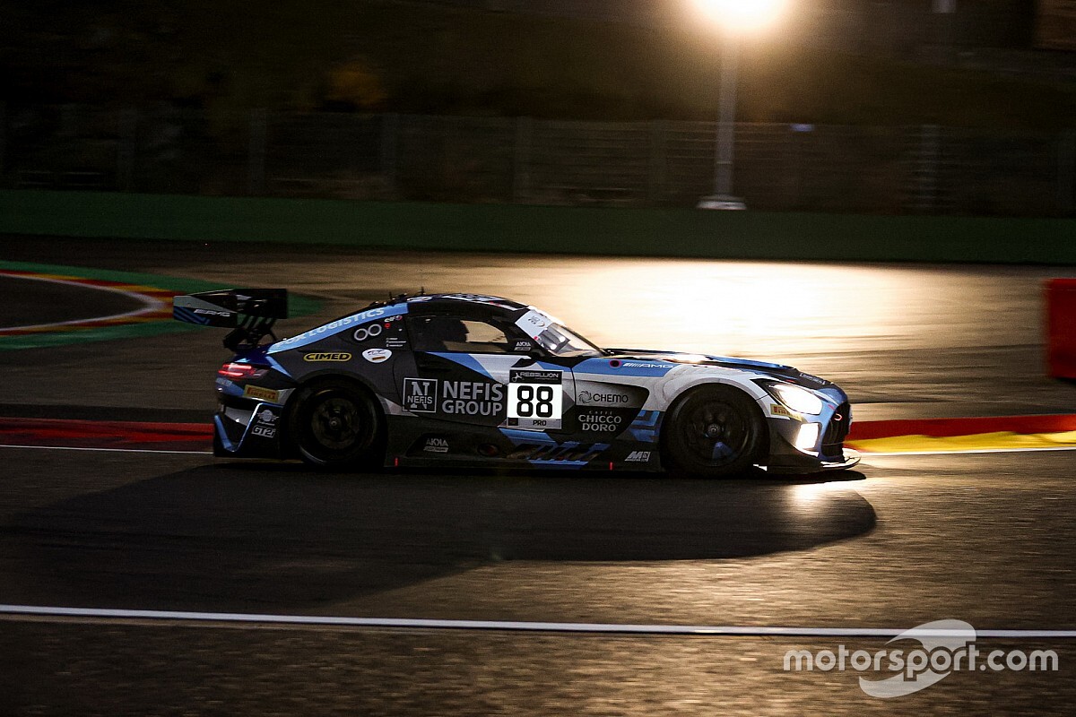 24h di Spa, 6a Ora: braccio di ferro Mercedes-Lamborghini