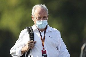 El presidente de Renault F1 deja su cargo a fin de año