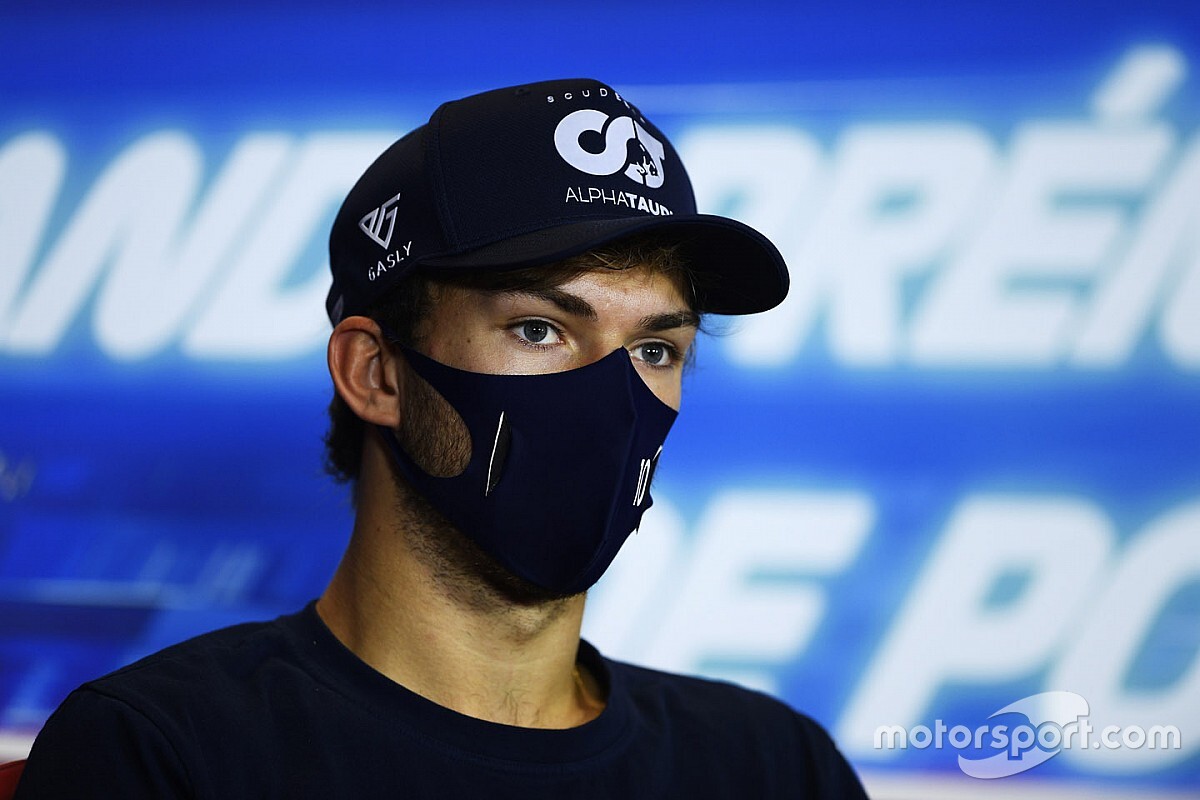 Renault ile anılan Gasly: "AlphaTauri'de mutluyum"