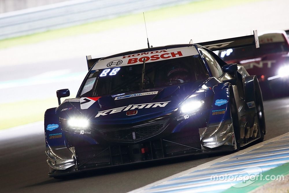 SGT第4戦もてぎ GT500決勝|塚越涙のトップチェッカー、17号車が今季2勝目