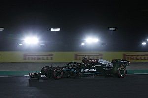 Mercedes Tak Bisa Jelaskan soal Gap Hamilton-Verstappen di Qatar