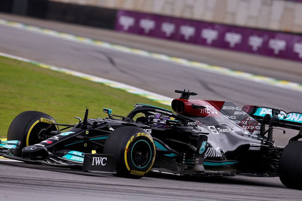 レッドブル代表、ハミルトンの新エンジン効果は”コンマ数秒”と予想。しかし決勝は自信大!?