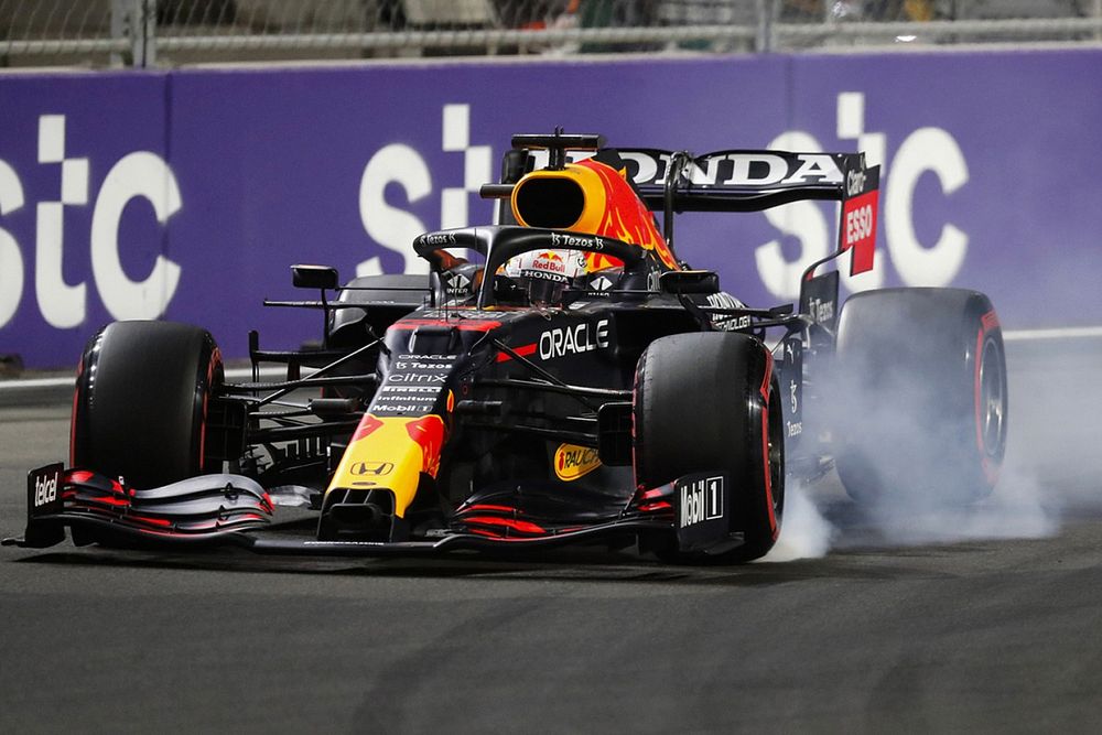 Max Verstappen, Red Bull Racing RB16B