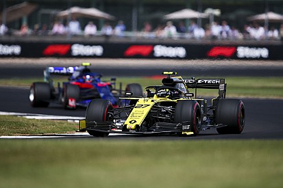 Renault: Alapvető változtatásokat kell eszközölnünk…
