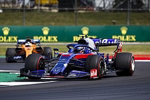 Receio de choque elétrico da equipe faz Albon ficar fora da zona de pontos na Inglaterra