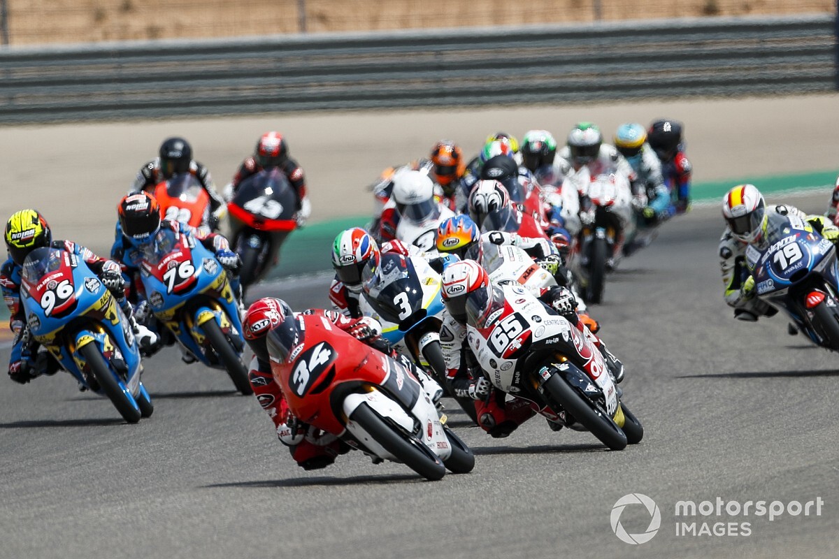 CEV Wajibkan Helm Homologasi Mulai 2021
