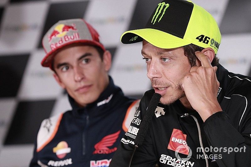 Rossi dice que "sería interesante ver qué pasa" si Lorenzo vuelve a Ducati