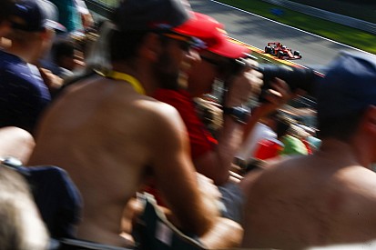 Bereznay-futamgyőzelem a virtuális F1-es belga futamon, Leclerc dobogós lett