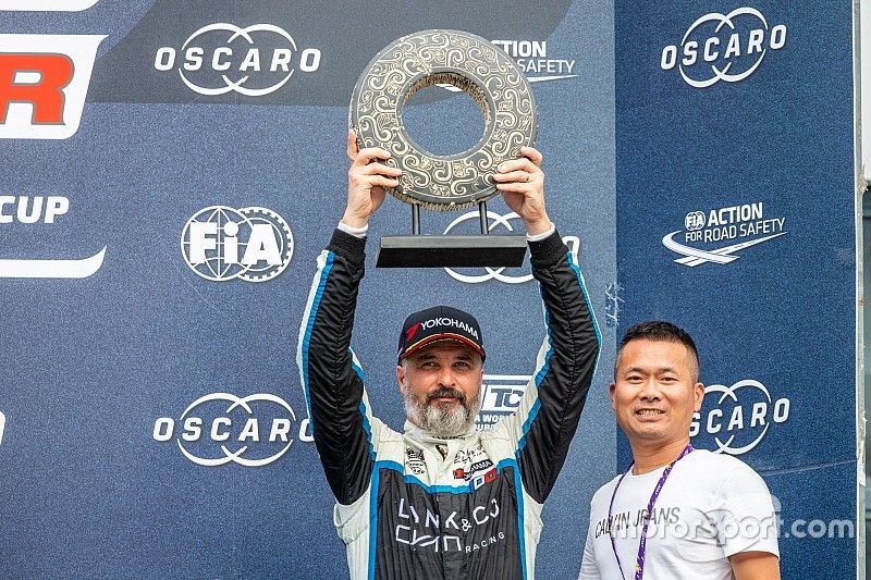 Podium: Yvan Muller, Cyan Racing Lynk & Co 03 TCR