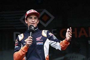 Marquez benne lenne egy bajnok a bajnok elleni csatában Hamiltonnal