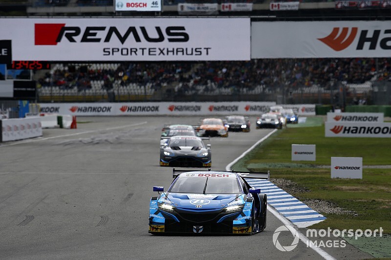 Race1決勝|ゲスト参戦のバトンがいきなり9位獲得! ラストが優勝