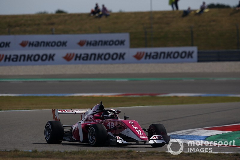 Gilkes wint prachtrace met omgekeerde startopstelling, Visser P14