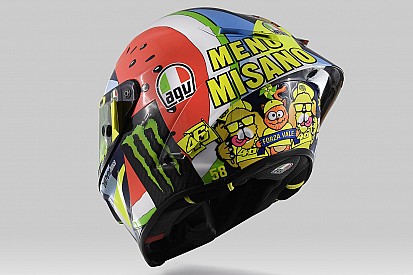 In beeld: Valentino Rossi met speciaal helmdesign op Misano