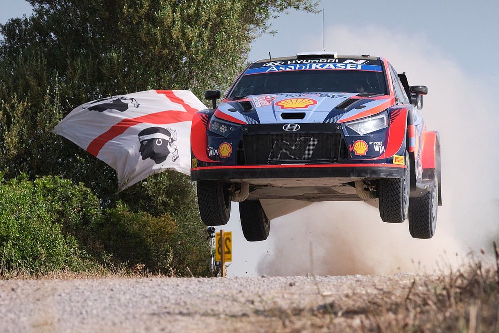WRC | Ott Tanak riporta Hyundai alla vittoria al Rally d'Italia