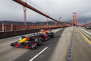 Photos - Ricciardo emmène Red Bull dans un road trip US