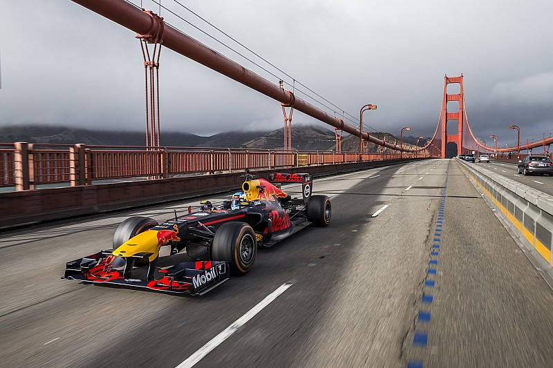 Photos - Ricciardo emmène Red Bull dans un road trip US