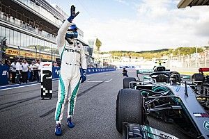 Bottas le gana la pole a Hamilton en Rusia