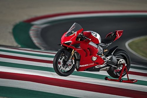 Ducati presenta la moto con la que Álvaro Bautista debutará en el WorldSBK