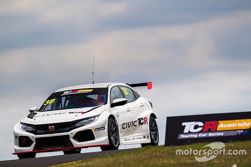 TCR Australia launch cars