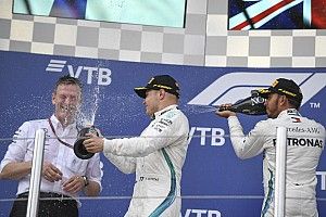 Motif Tersembunyi di Balik Restrukturisasi Teknisi Top Mercedes