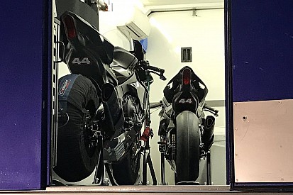 Hamilton suffers small crash during Superbike test