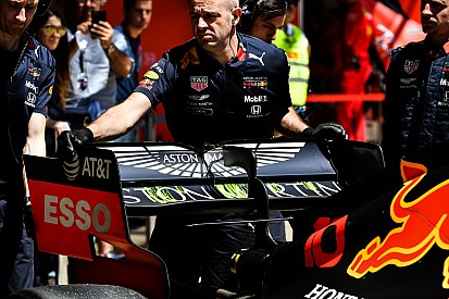 Kumpulan foto hari pertama tes F1 Barcelona