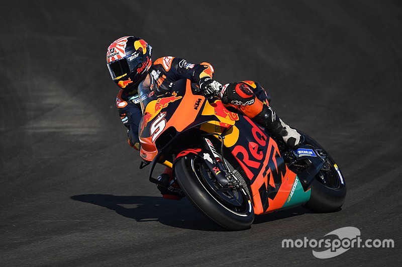 La pluie au Mans, "une occasion" pour Zarco