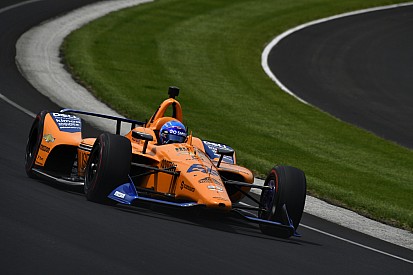 Az idei győztes szerint Alonsónak egy teljes szezont kellene vállalnia az Indycarban