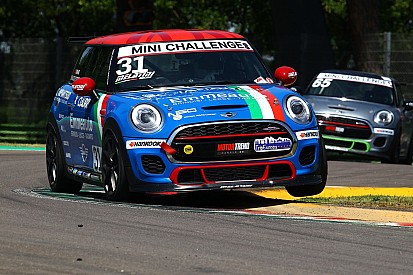 MINI Challenge, Imola, Gara 1: Silvestrini in volata batte l'irriducibile Torelli