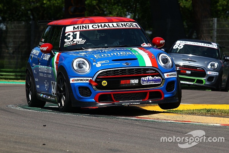 MINI Challenge, Imola, Gara 1: Silvestrini in volata batte l'irriducibile Torelli