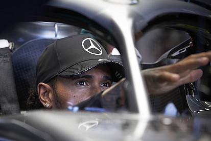 Hamilton egy hajszállal nyerte a monacói FP1-et Verstappen és Bottas előtt