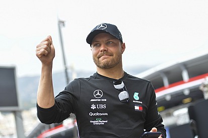 Bottas és a Mercedes lép a barcelonai rajtbaki után