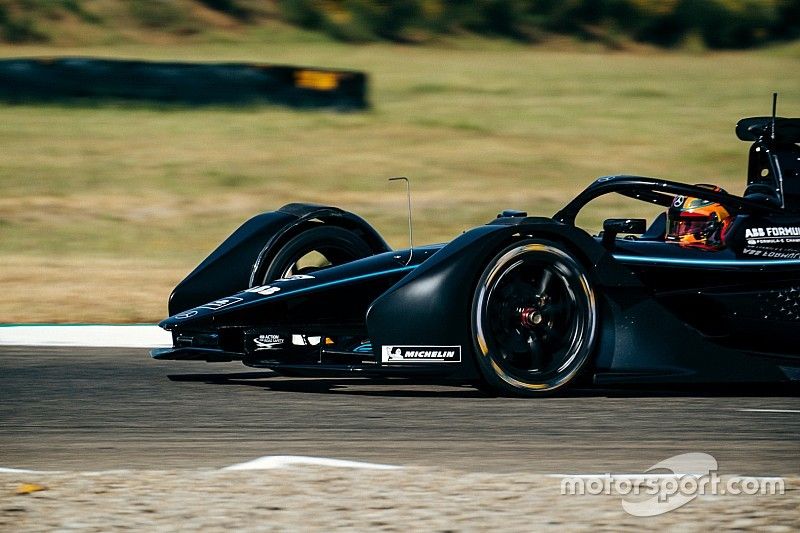 Újabb sikeres teszt a Mercedesnél a Formula E-ben
