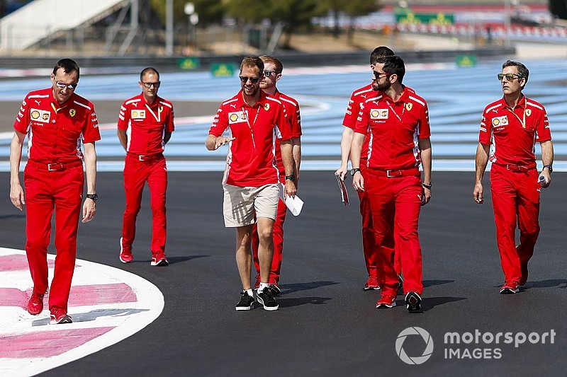 Уэббер: Феттеля нужно разгрузить от ответственности за всю Ferrari