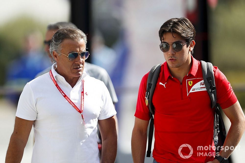 Alesi: "Oğlum Ferrari akademisinden kovuldu"