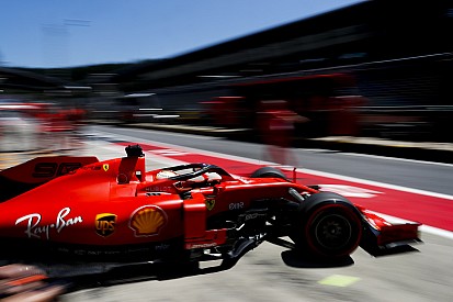 Vettel még mindig hisz a bajnoki címében: „Dominálnunk kell”