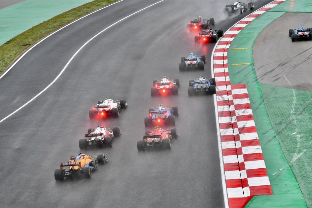 F1, 2022'de altı yarışta sprint sıralama yarışı formatını kullanmaya hazırlanıyor