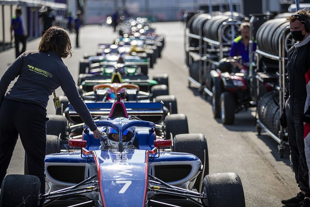 Top eight W Series drivers will automatically qualify for 2022 drives