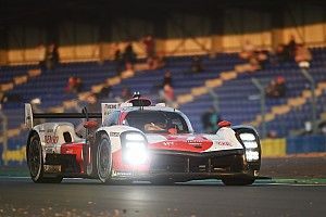 H+17 - Même le brouillard ne perturbe pas Toyota