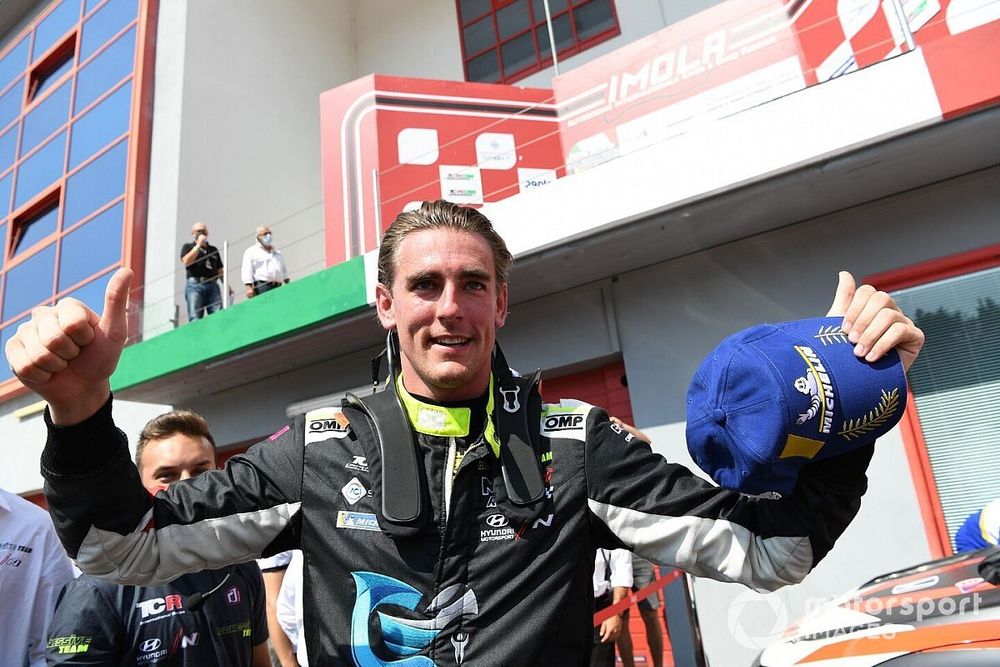 TCR Italy: Ceccon vince ancora a Imola e si giocherà il titolo