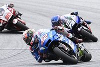 Rins admite que fue un error cambiar rápido de moto ante la lluvia
